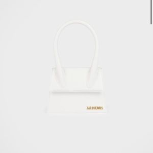 Like new! Jacquemus white Chiquito moyen Love it but I barely wear it:(( worn 3x